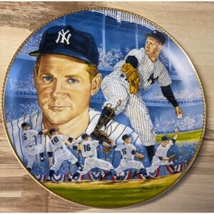 Whitey Ford “World Series Wind-Up” 16, Signed, 10.25” Plate - Gartlan USA